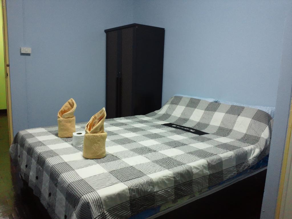 Nalin Guesthouse Chiang Mai Quarto foto