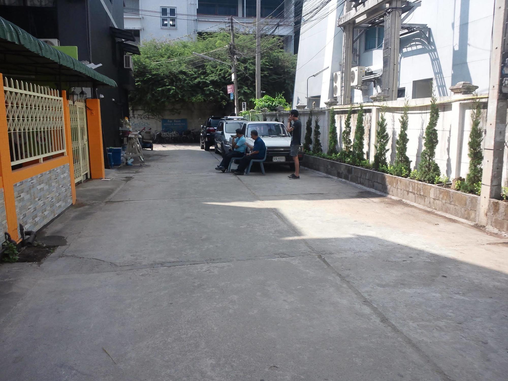 Nalin Guesthouse Chiang Mai Exterior foto
