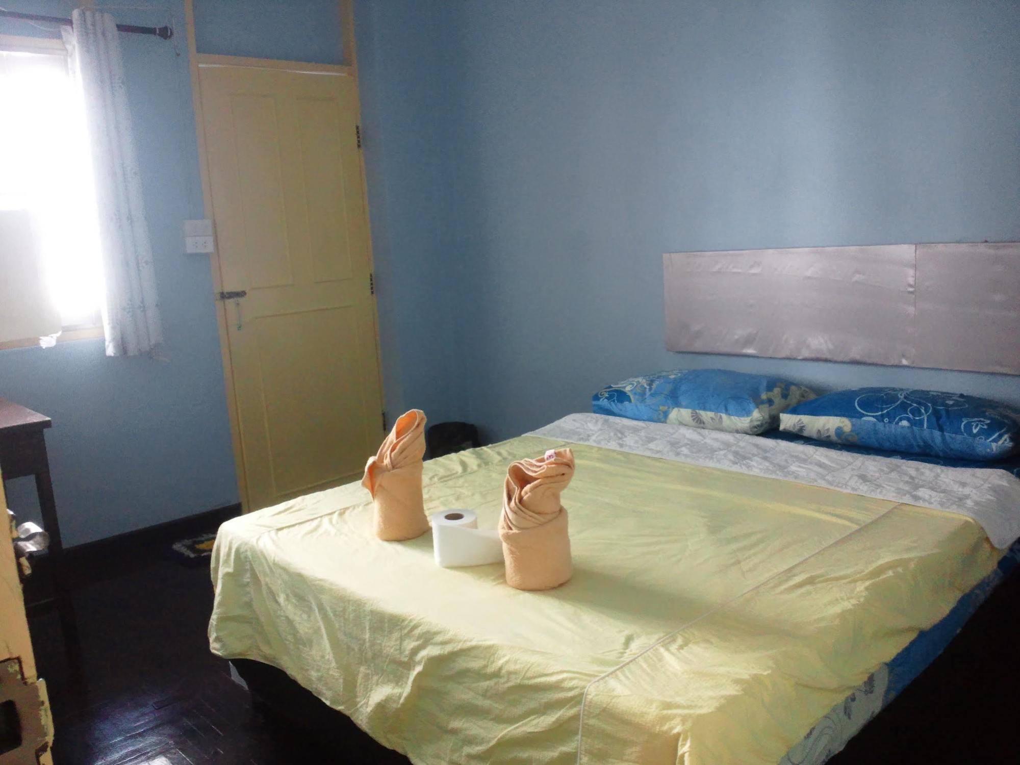 Nalin Guesthouse Chiang Mai Exterior foto